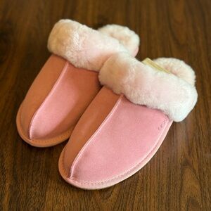 UGG Pink Fluffy Women's Slippers